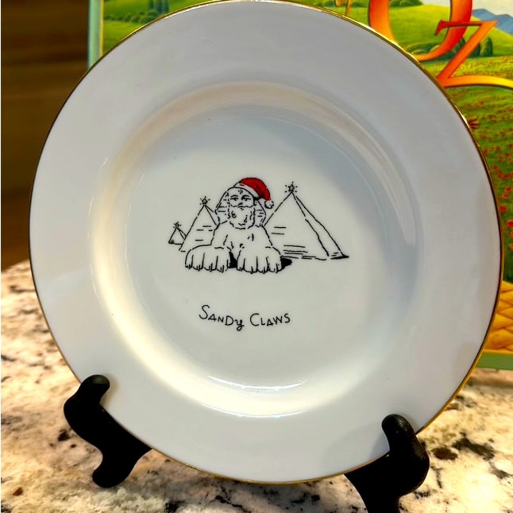 8” Salad/Dessert Plates. In excellent condition. No Chips or Cracks!